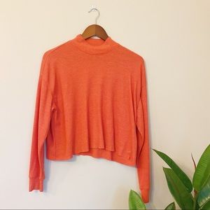 Hollister Co. mockneck t-shirt